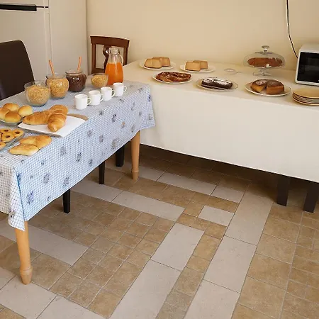 La Dimora Di Lorenzo 3* ג'ורדיניאנו